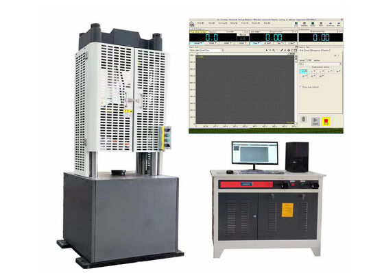 Servohydraulische Prüfmaschine mit Spezialbacke zur genauen Messung der mechanischen Eigenschaften von Stahllitzen und Bewehrungsstäben